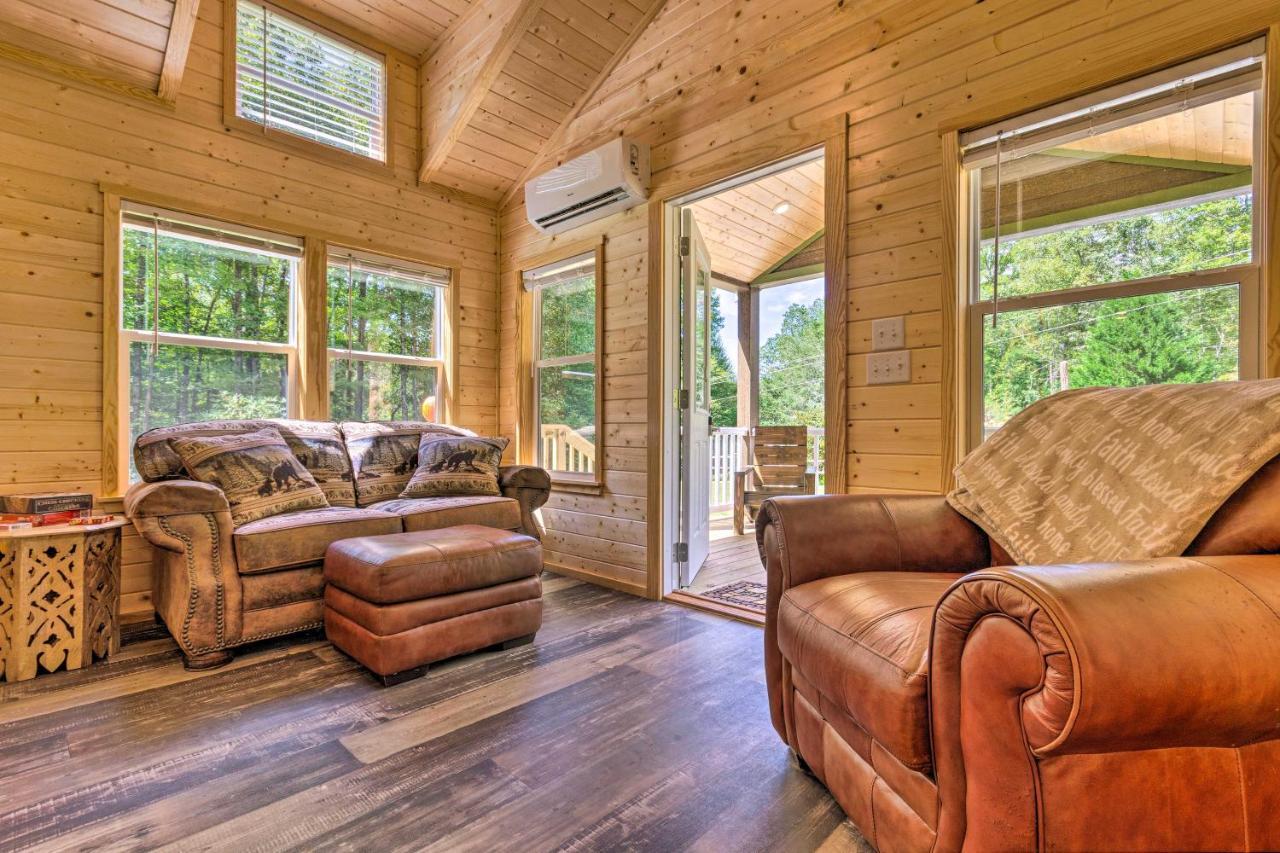 Quaint Mtn Cabin Tiny Living Near Big Adventure Brevard Dış mekan fotoğraf